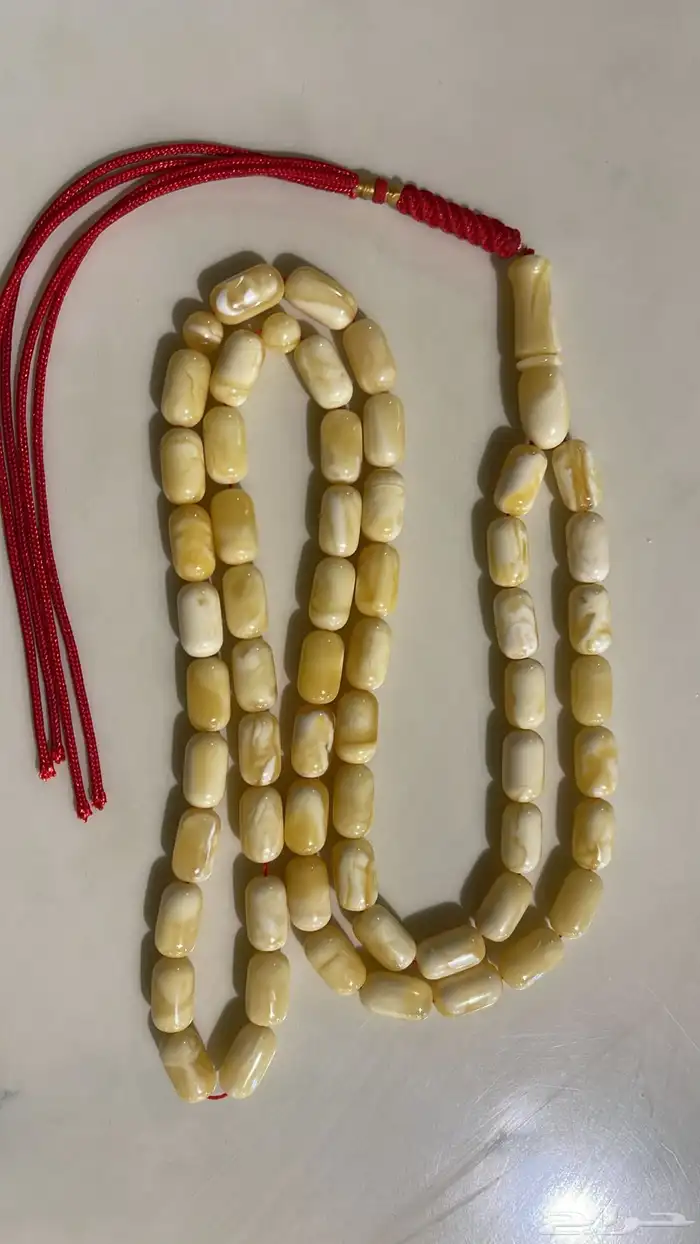 مسباح كهرمان طبيعي ابيض قديم 1