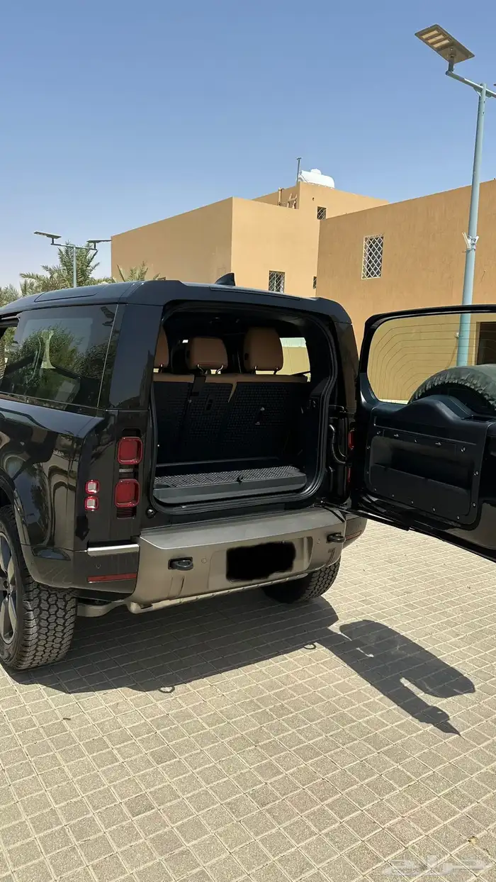 لاند روفر ديفندر   Land Rover Defender 2