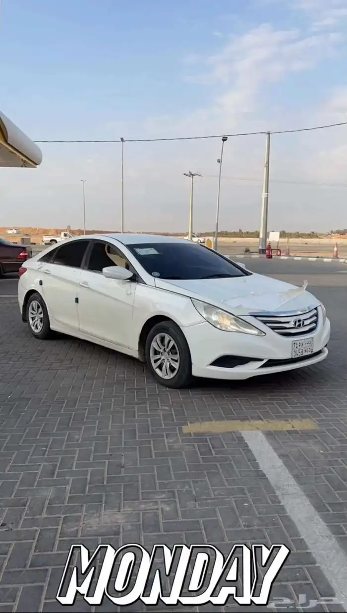 سوناتا 20013فيه راس مكينه وعليه ضمان بقيله 3شهور قير شرط وا 2