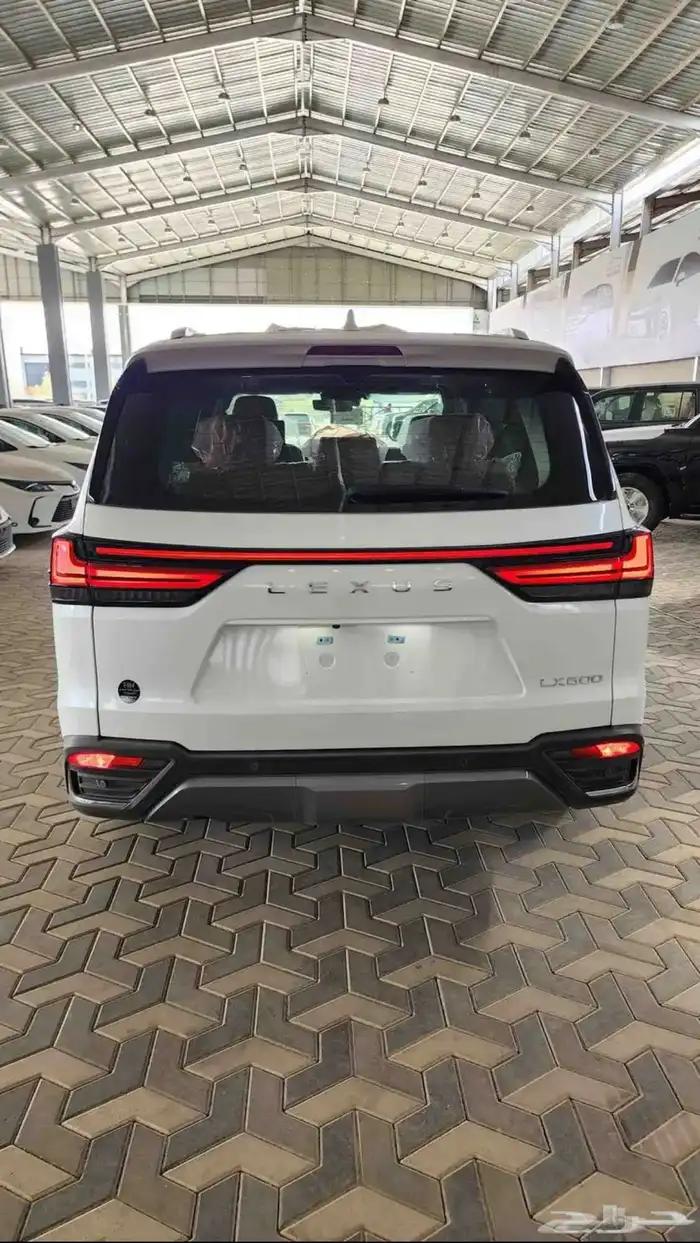لكزس LX600BB سعودي أبيض داخليه جملي (2025) 4