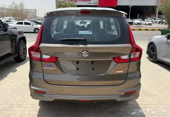 سوزوكى ارتيجا ستاندر 2025 3