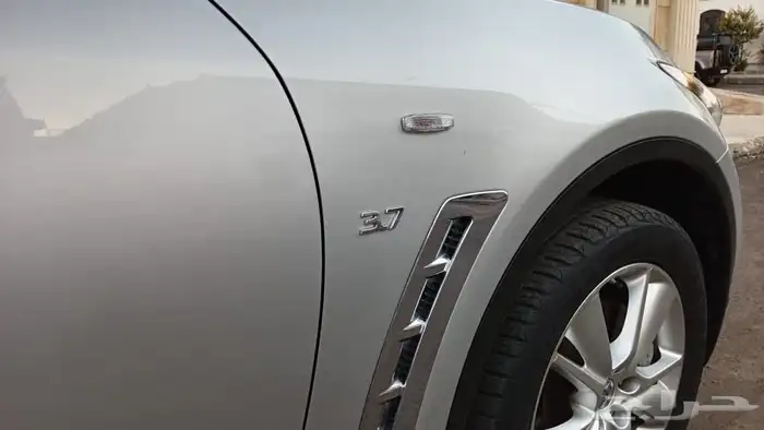 انفنتي QX70 سعودي 2019 بودي بلد بحالة الوكاله 7
