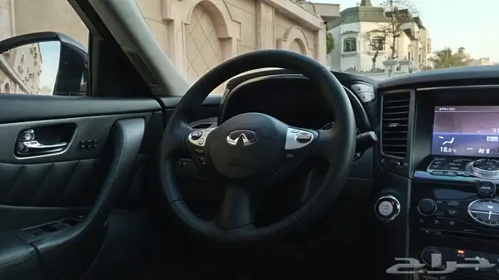 انفنتي QX70 سعودي 2019 بودي بلد بحالة الوكاله 19