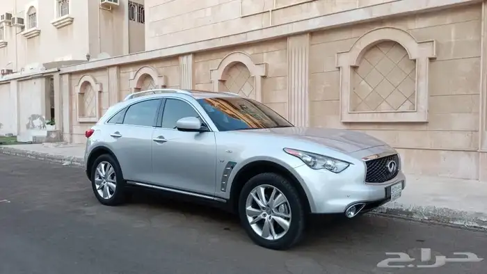 انفنتي QX70 سعودي 2019 بودي بلد بحالة الوكاله 22