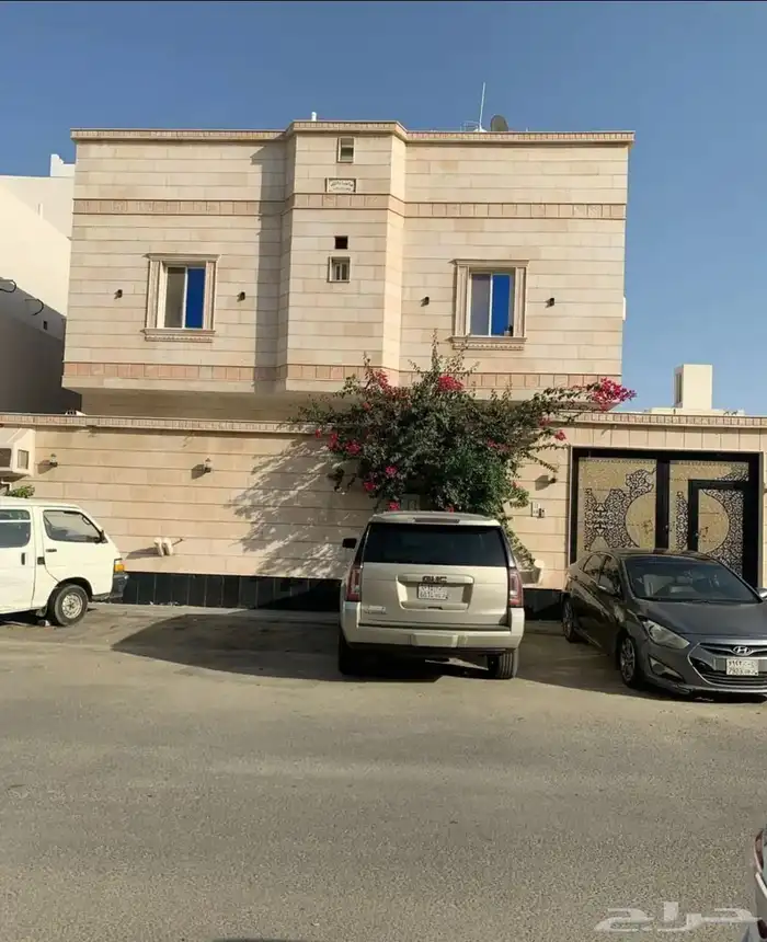 عمارة للبيع - حي الصالحية - 5 شقق 0