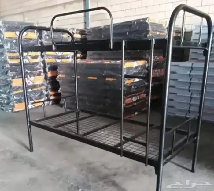 تأثيث غرف عمال سراير حديد مراتب دواليب سجاد مخدات بطانيات لح 3