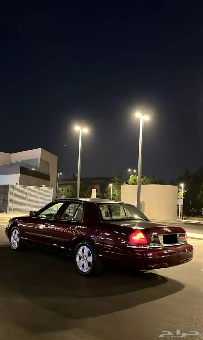 فورد فكتوريا 4