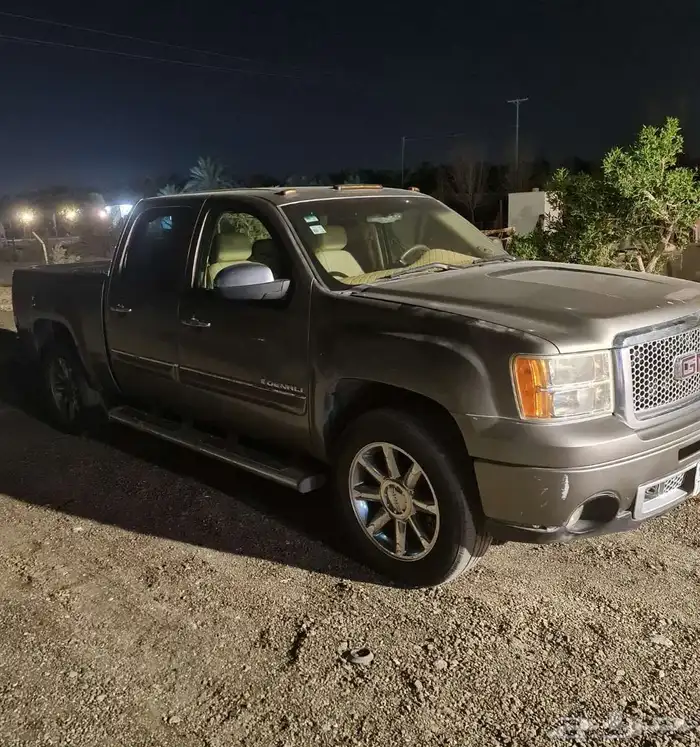 جي ام سي سييرا دينالي 2013 3