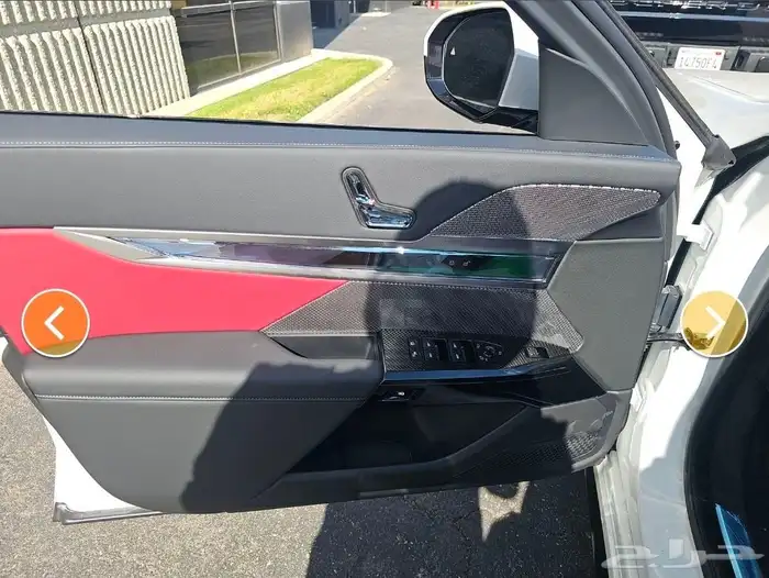 BMW 740i 2025 بحالة الجديد 6