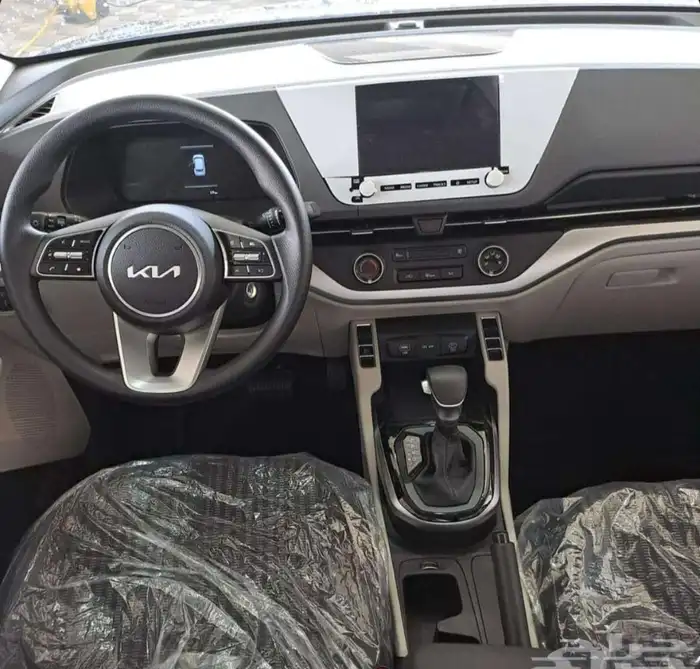 كيا كارينز مطور 6