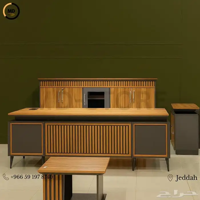 طاولة مكتب حديثة بتصميم عصري بأحجام مختلفة 21