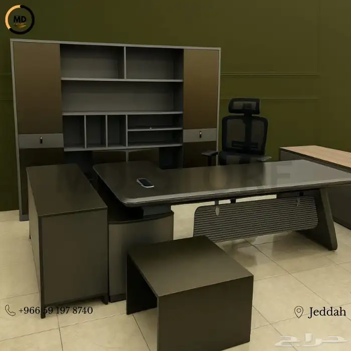 طاولة مكتب حديثة بتصميم عصري بأحجام مختلفة 24