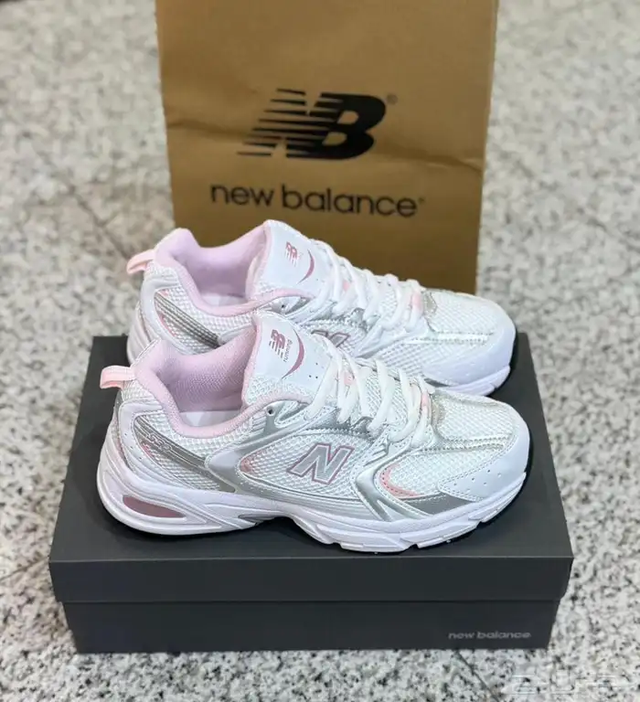 احذيه وجزم لويس فيتون ونيوبلانس فندي وشنط كتف ماستر 15