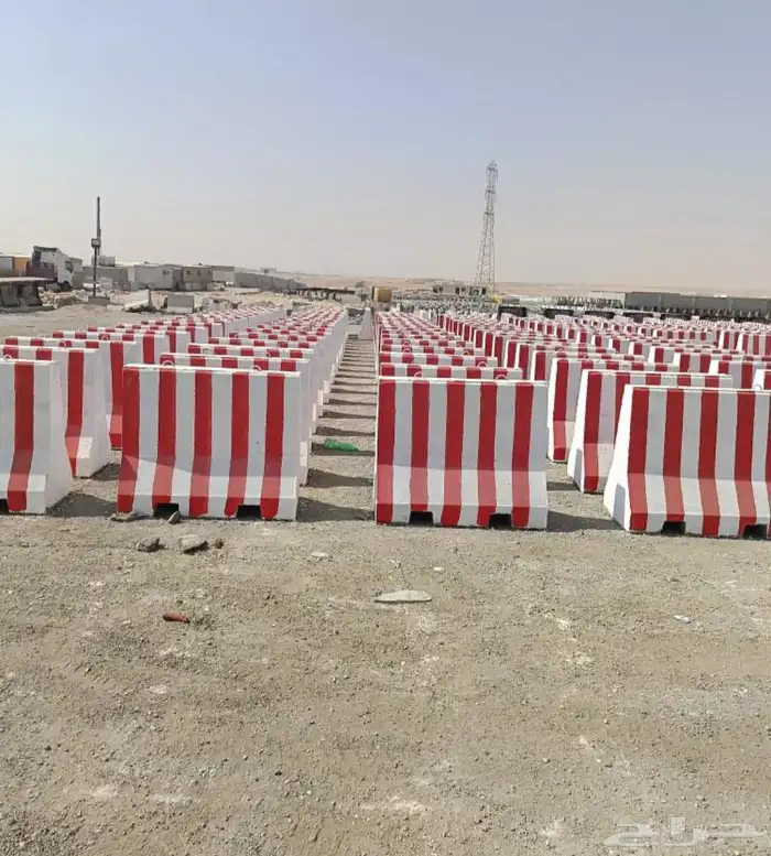 حواجز خرسانيه أنوع المقاسات متوفره 3