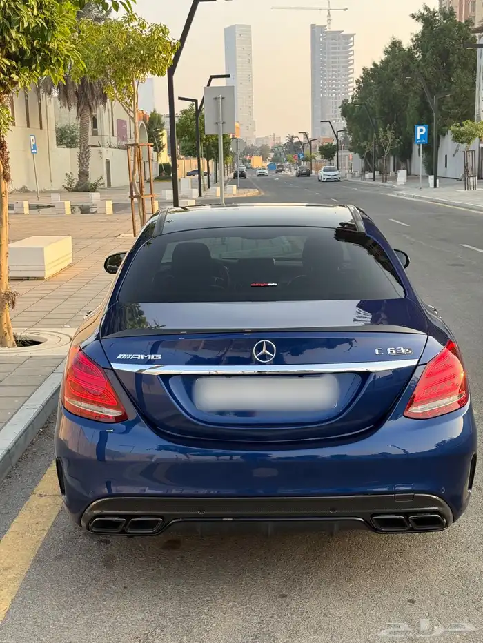 مرسيدس c63 الممشى قليل 2016 1
