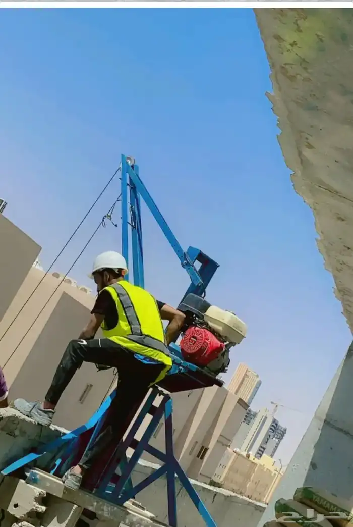 ونش بنزين بلدي رفع مواد بناء وحديد وخزنات 0