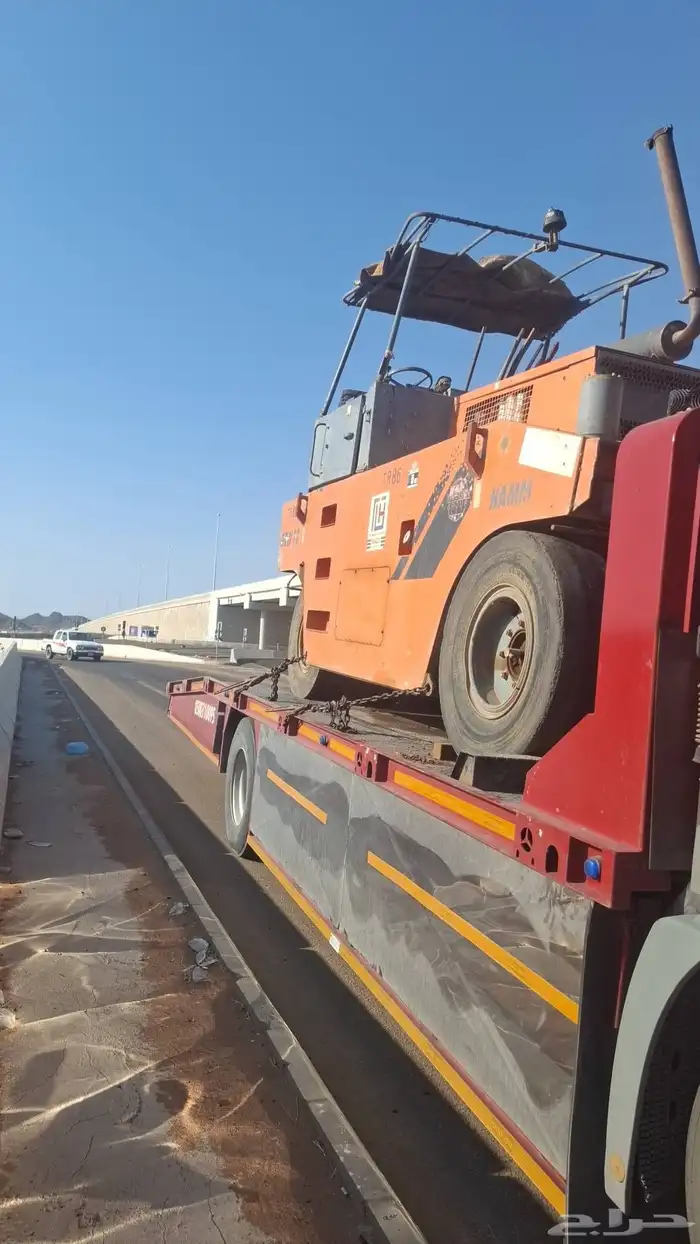 لوبد سطحه لنقل وسحب الشاحنات والدينات والمعدات 2