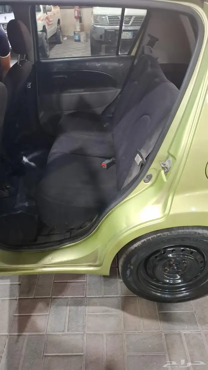 للبيع دايهاتسو مديل 2005 6