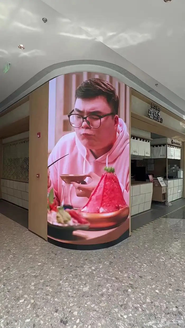 شاشات عرض LED كبيرة مقاسات حسب الطلب خارجي وداخلي 3