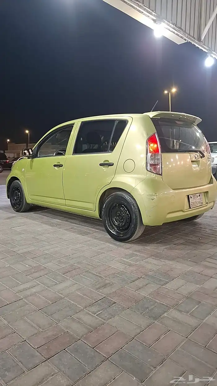 للبيع دايهاتسو مديل 2005 2