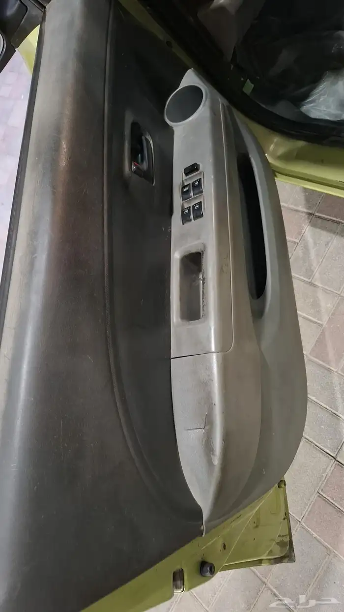 للبيع دايهاتسو مديل 2005 8