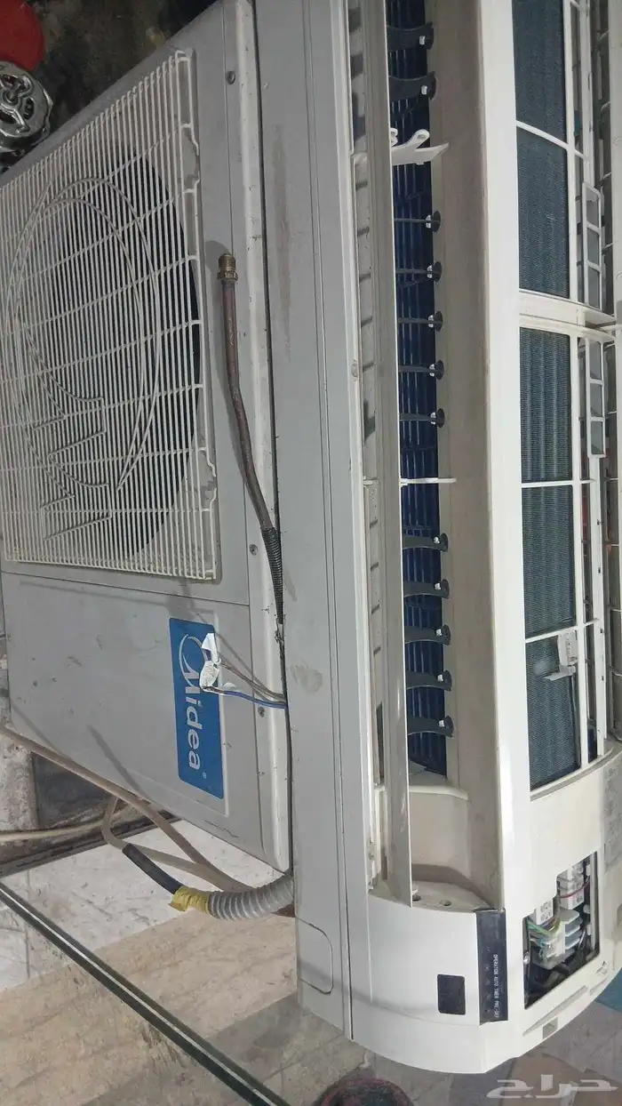 مكيف 2طن حار بارد مستعمل حاله ممتازه Midea 2