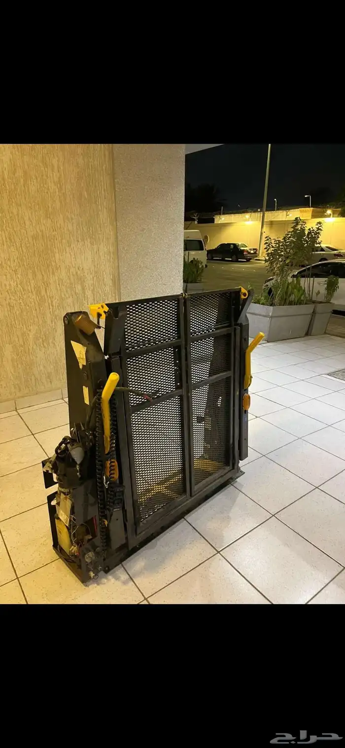 رافعة ذوي احتيجات خاصة 1