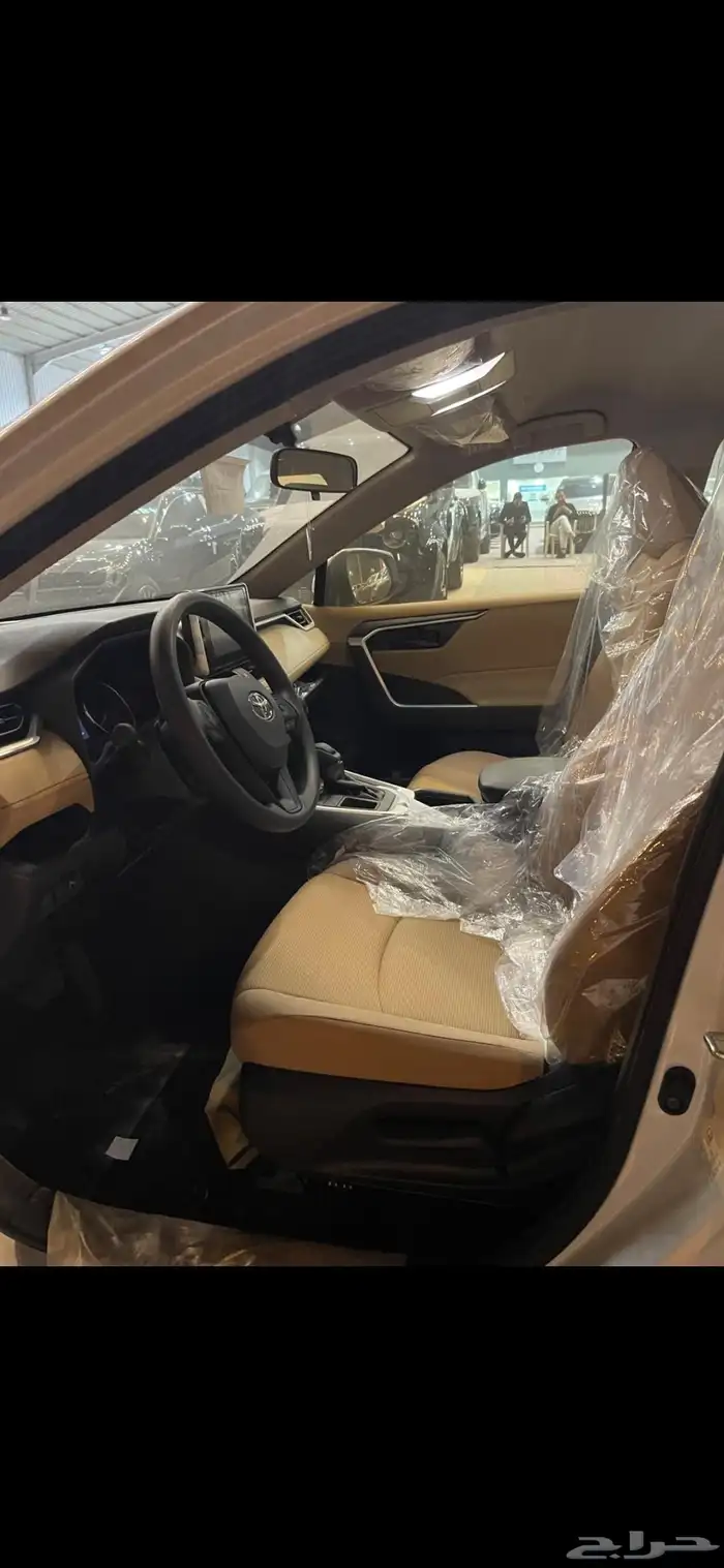 تويوتا راف فور LE دفع امامي بنزين 2025 5