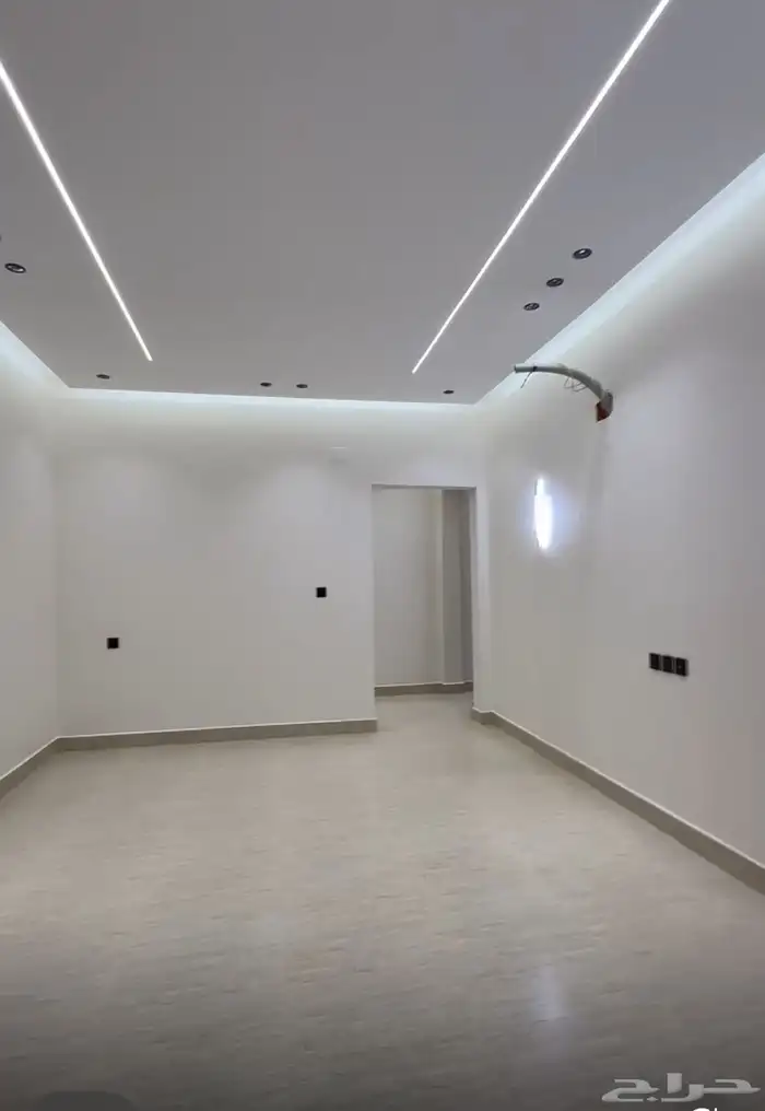 دور مستقل للبيع 560 الف ريال جيزان حي الزهور 2