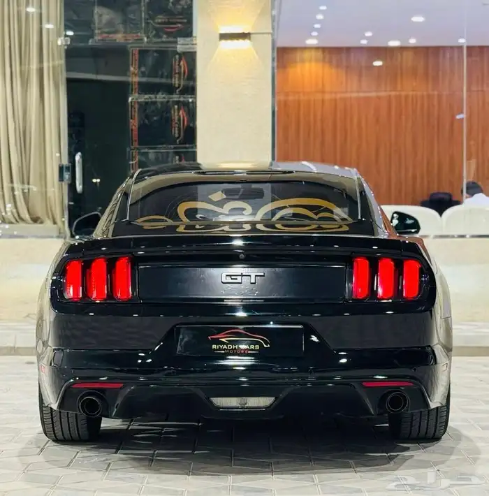 موستنج 2016 V6 جير عادي (بحالة ممتازة) 3