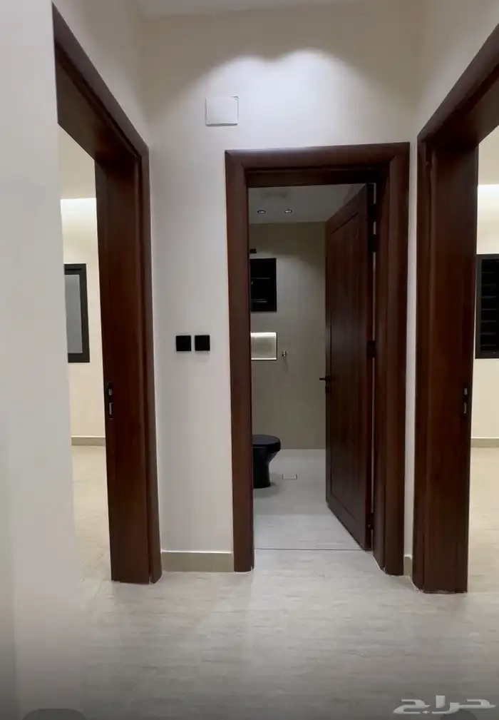 دور مستقل للبيع 560 الف ريال جيزان حي الزهور 8