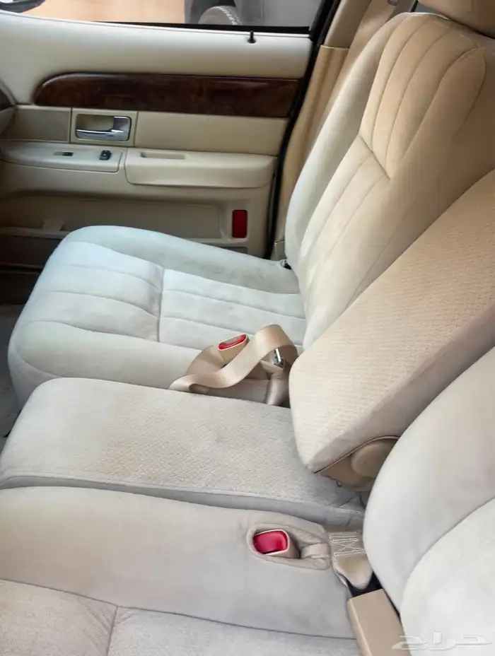 للبيع فورد جراند ماركيز 2010 سعودي مالك اول 5