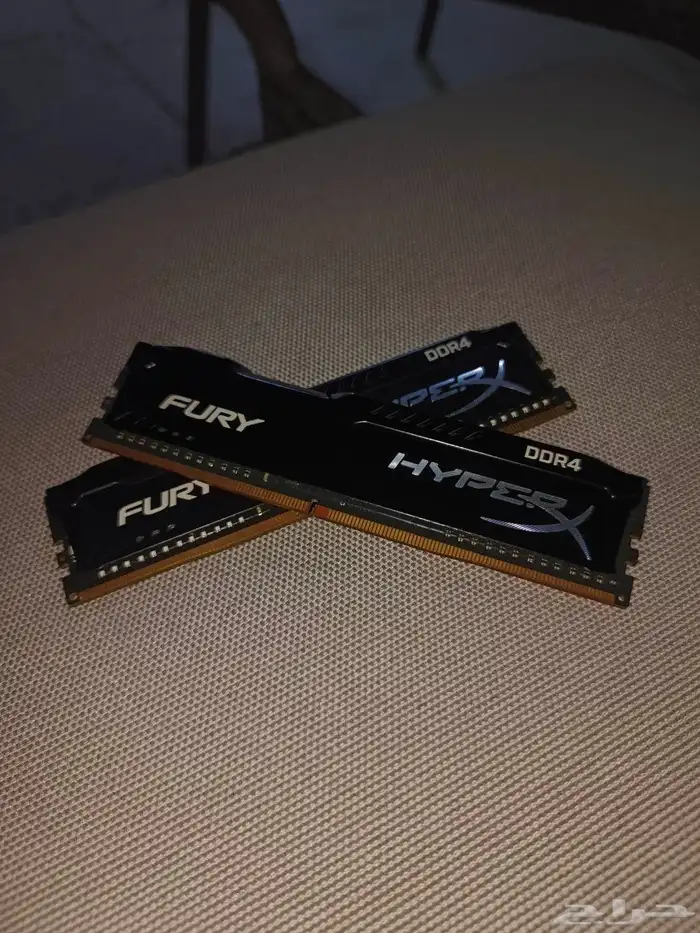 للبيع رامات HyperX حبتين 4
