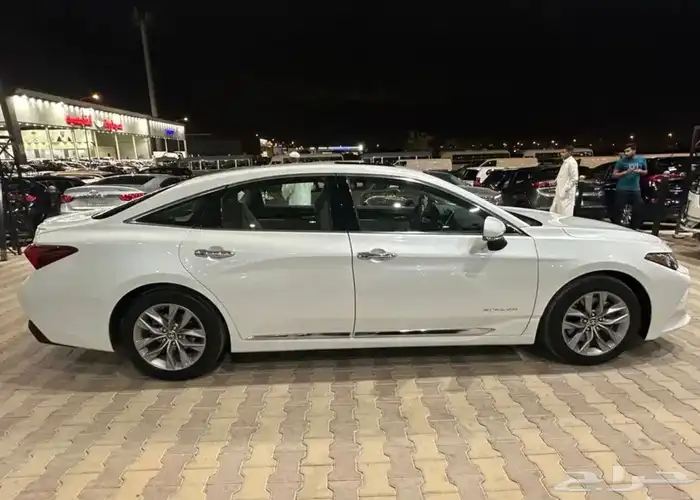 تويوتا افالون موديل 2022 تورينق فل كامل نضيف جدا 4