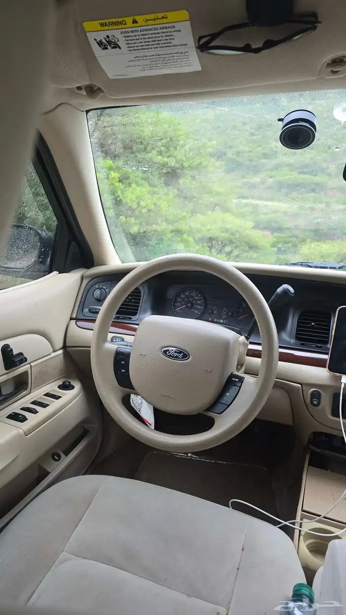 فورد كراون فكتوريا 2011 وارد الجزيرة 44