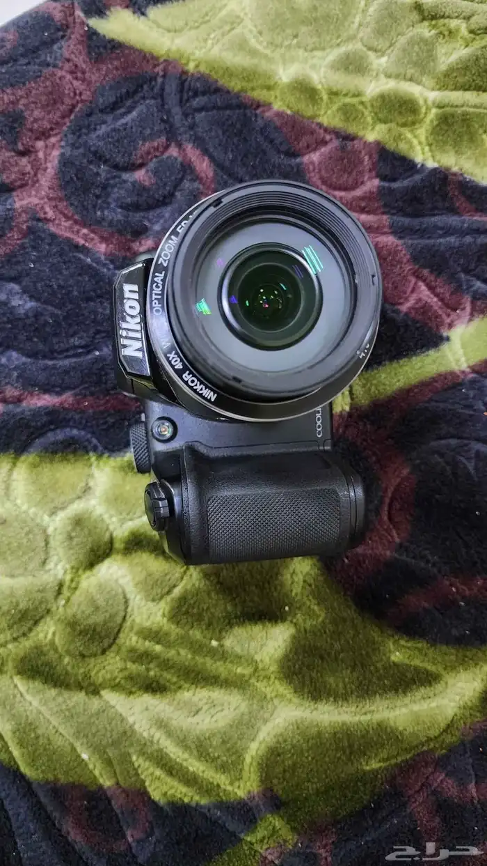 كاميرا نيكون B500 4