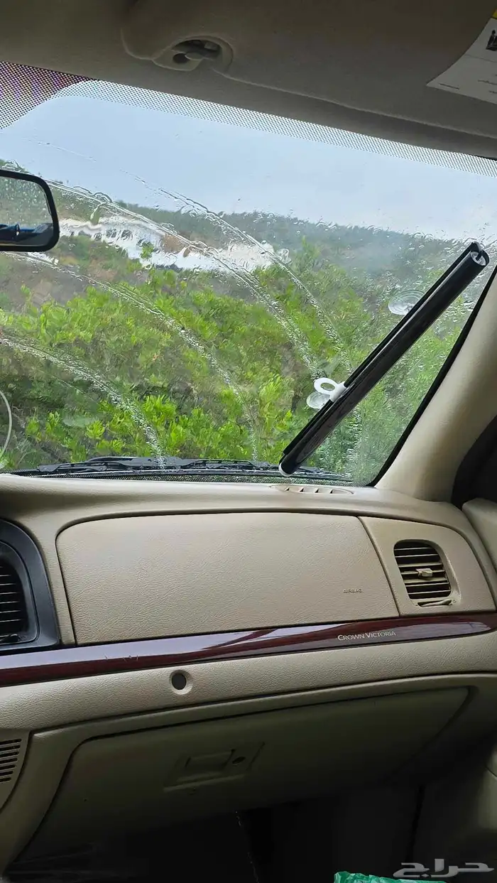 فورد كراون فكتوريا 2011 وارد الجزيرة 46