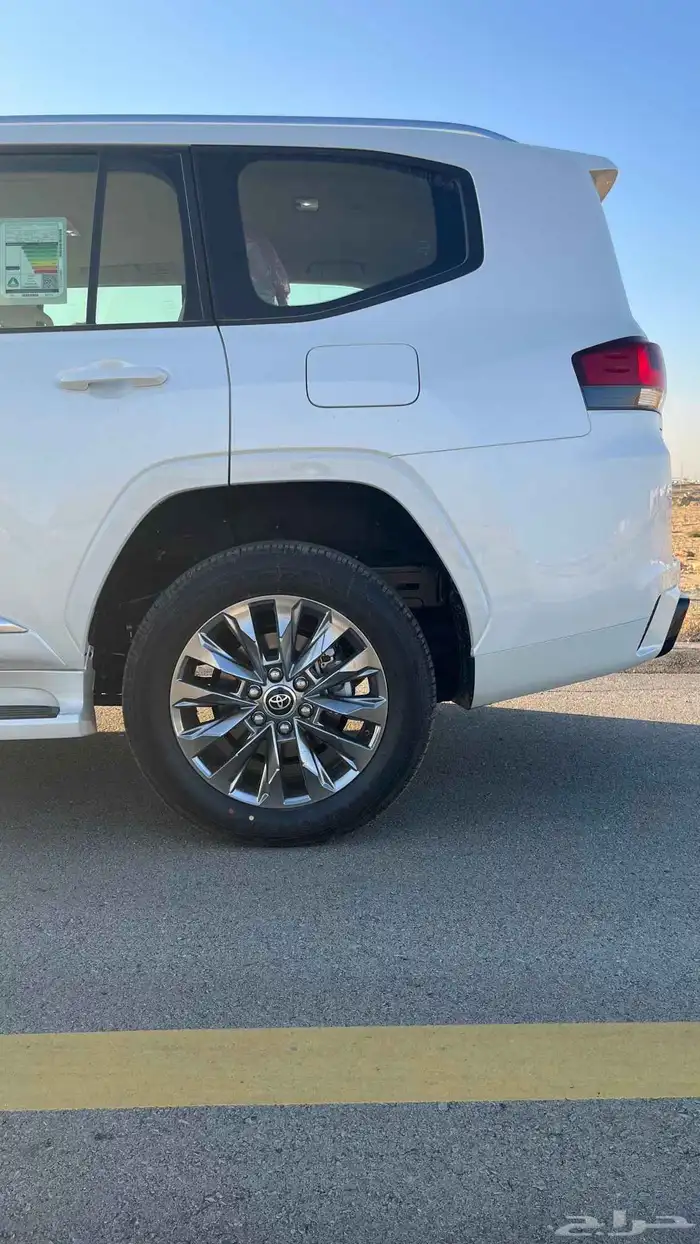 تويوتا لاند كروزر GXR-S 6