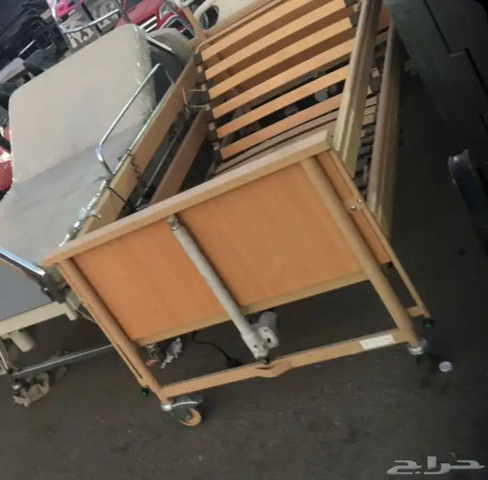 سرير طبي إسباني 700 ريال 1