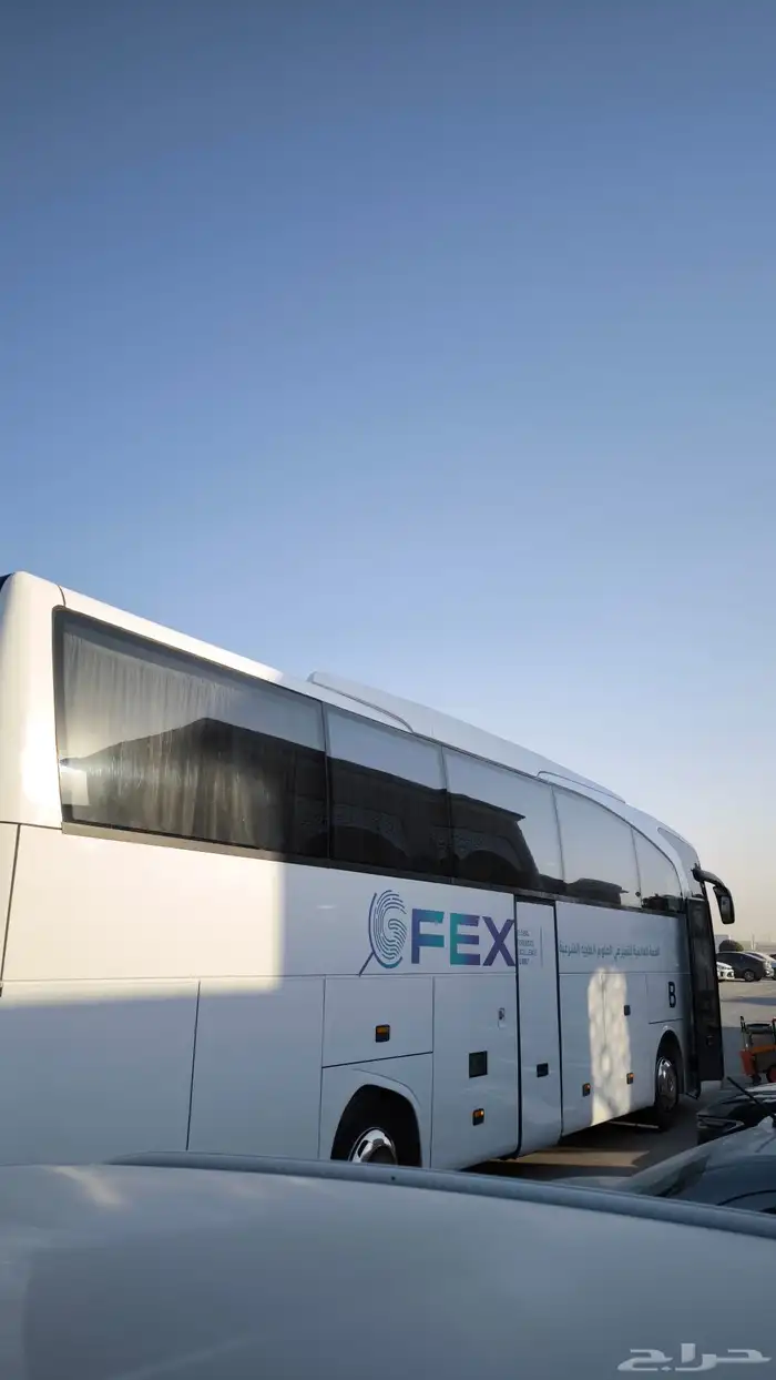 حافلات فاخرة للنقل السياحي داخل وخارج الرياض 1