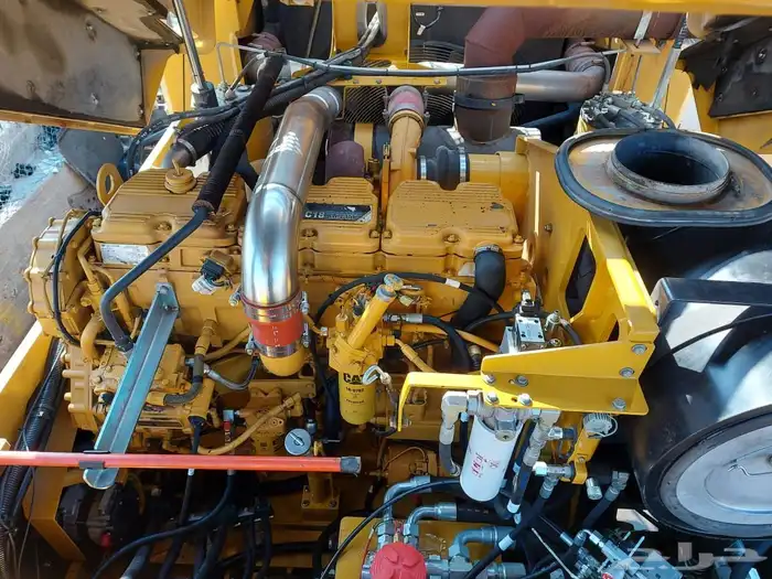 كشاطة اسفلت 2012 مخزن بطاقة جمركية ساعات العمل 4000ساعة 1