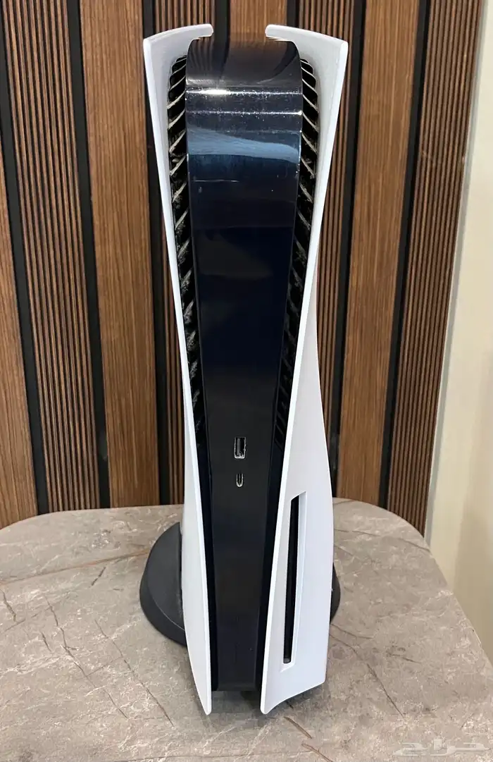 سوني 5 مع يد وفيفا 22 0