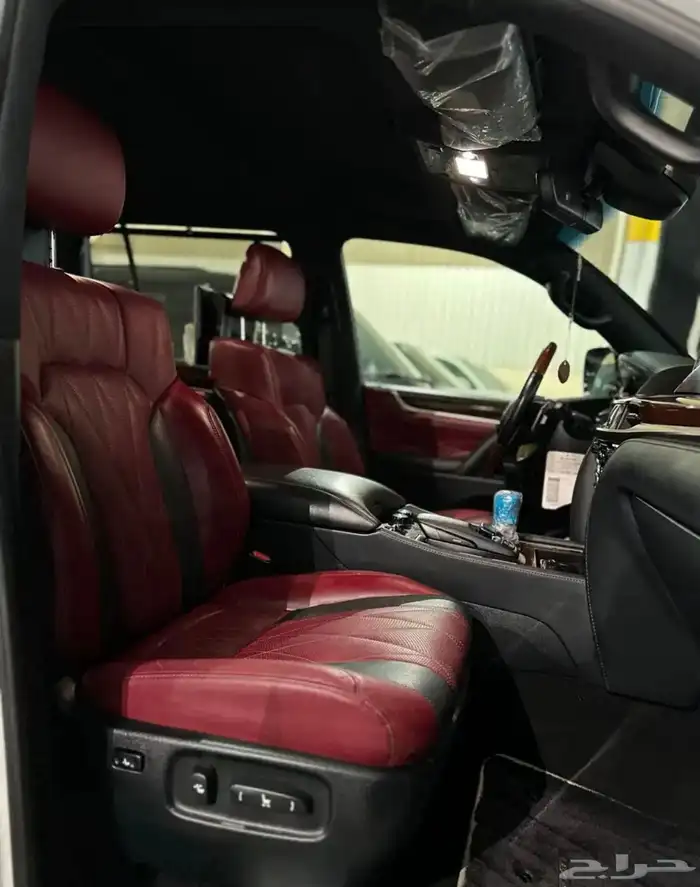 لكزس LX570 موديل2021 7