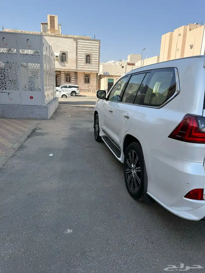 لكزس 570 سبورت 5