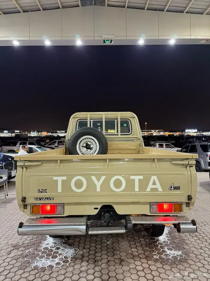 تويوتا شاص مخزن 6