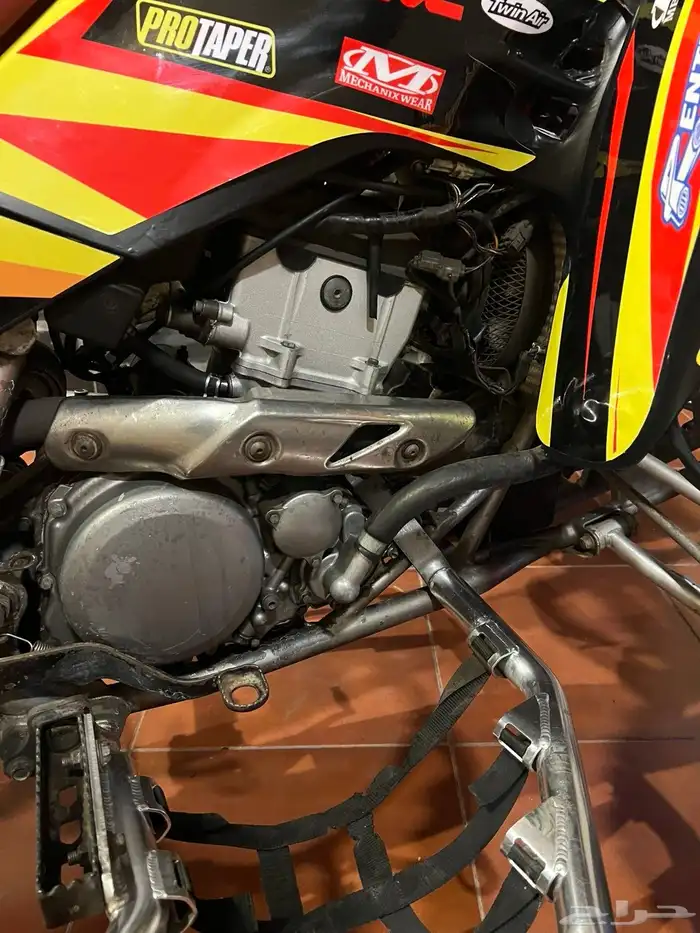 للبيع دباب z400 2008 نظيف 6