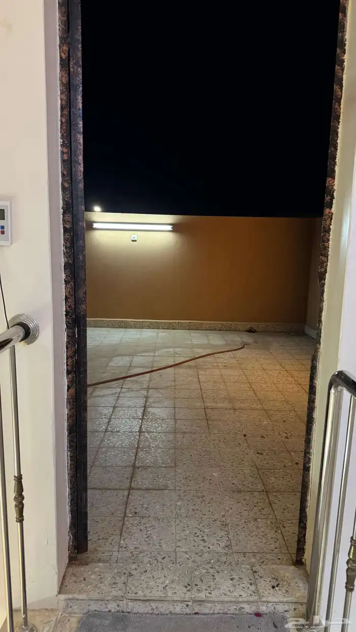 للايجار دور علوي بحي سلطانه 7