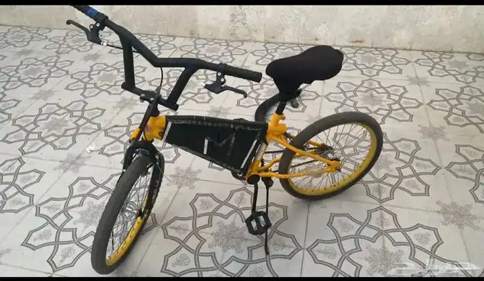 سيكل كوبرا مقاس20 قطع بسيط بالمرتبه والبريك الأمامي مقطوع 2