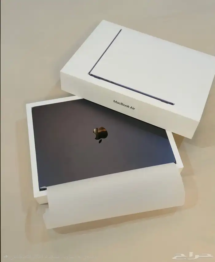 ماك بوك اير 15 انش ذاكرة 512 معالج M4 2