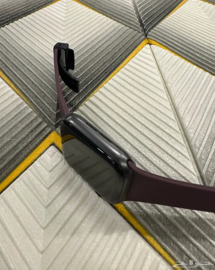 ساعه ابل se 1